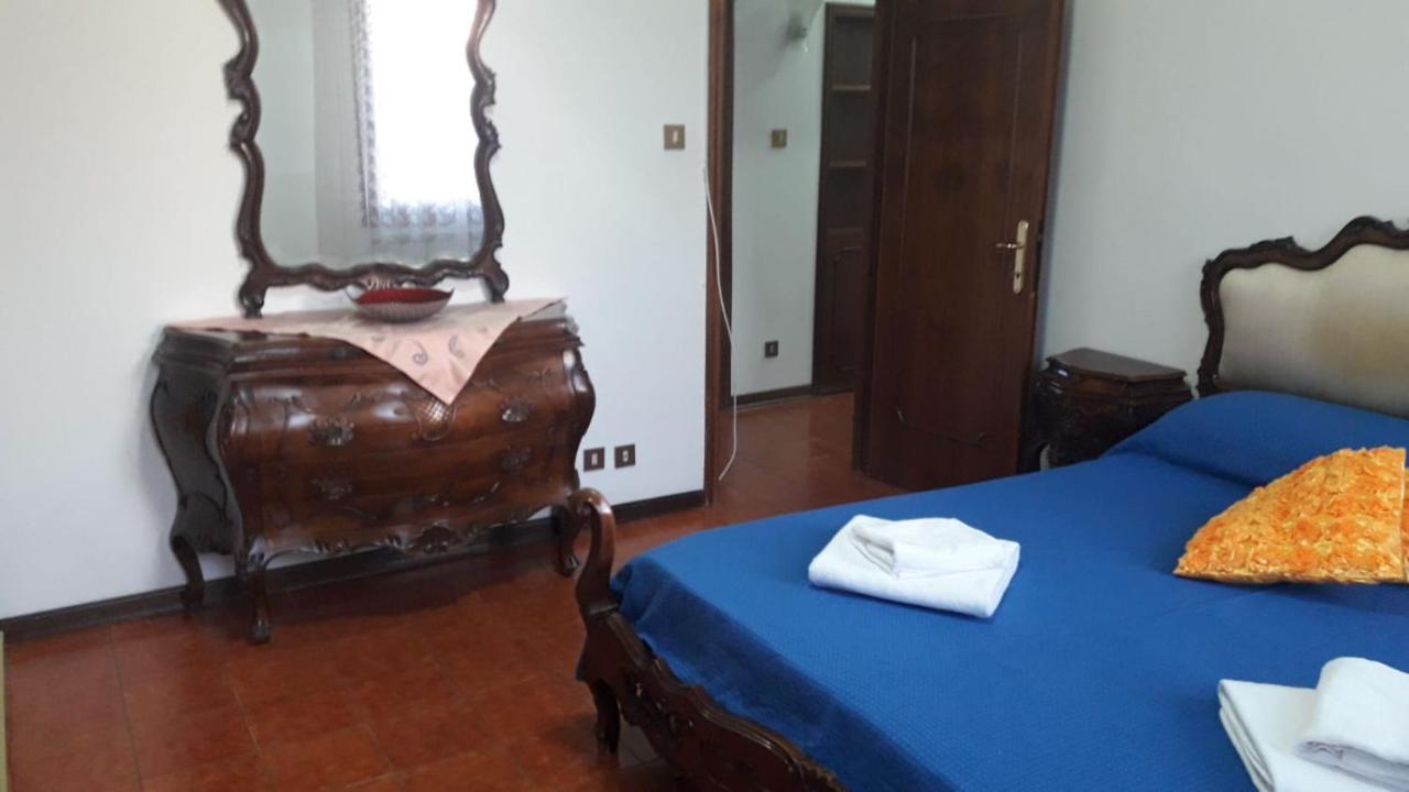 Apartamento Near Station Santa Lucia Two Bedroom Venecia