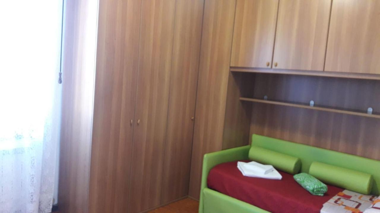 Near Station Santa Lucia Two Bedroom Apartamento *