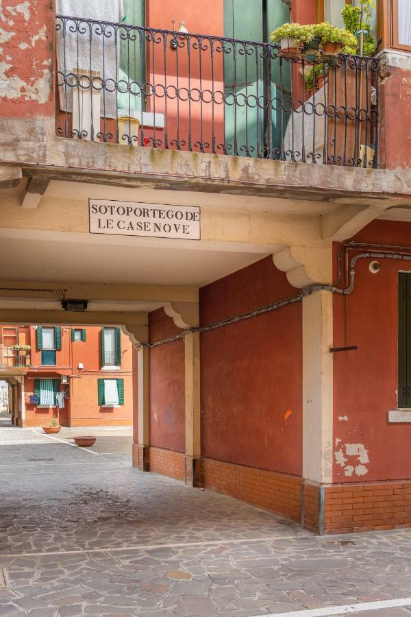 Apartamento Near Station Santa Lucia Two Bedroom *